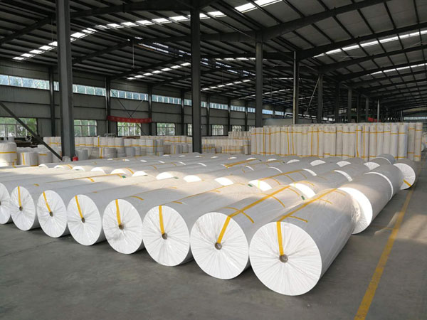 布拖狭缝式涤纶纺粘无纺布